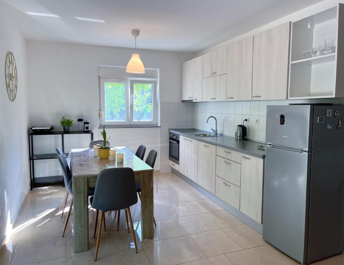 Villa Kuca Za Odmor Bebic, Kremena à Klek Extérieur photo